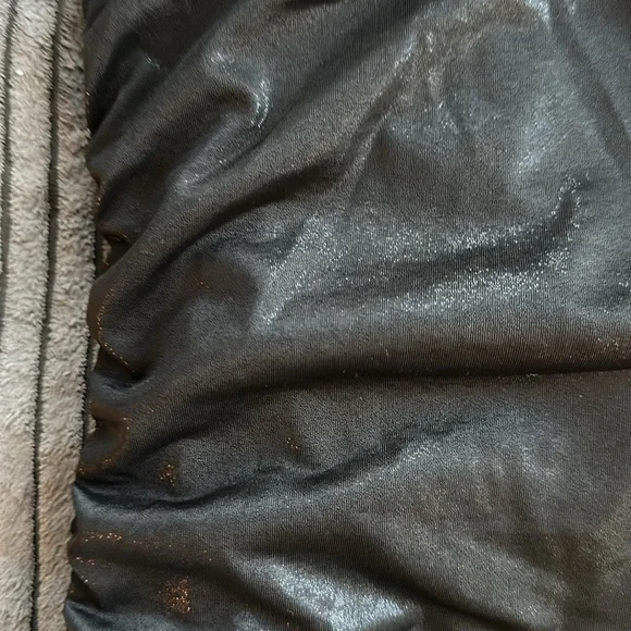 More to come - Maddy Ruched Gown in black - Picture 4 of 7